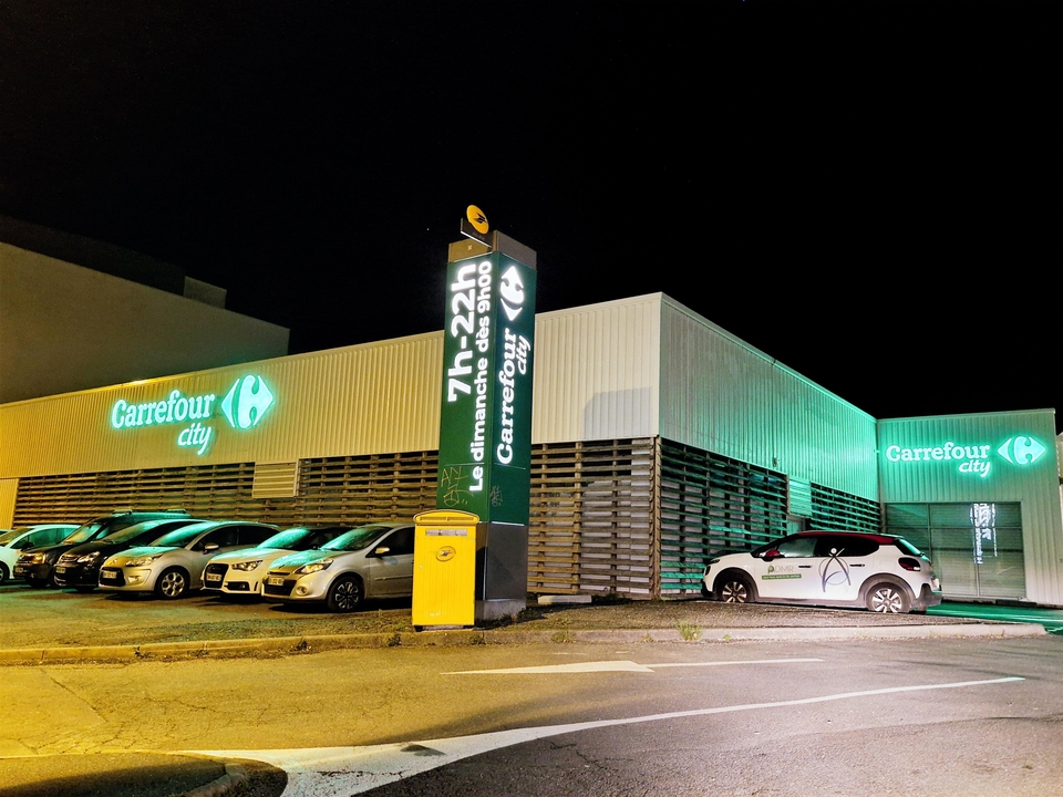 Carrefour City Emile Normandin, 170 Rue Emile Normandin, 17000 La Rochelle