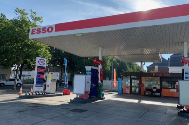 Station Esso Calais Virval, 320 Route de Saint-Omer, 62100 Calais