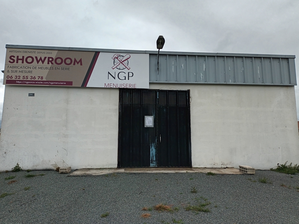 Ngp Mensuiseries Bage Dommartin, 206 Chemin de la Glaine, 01380 Bâgé-Dommartin