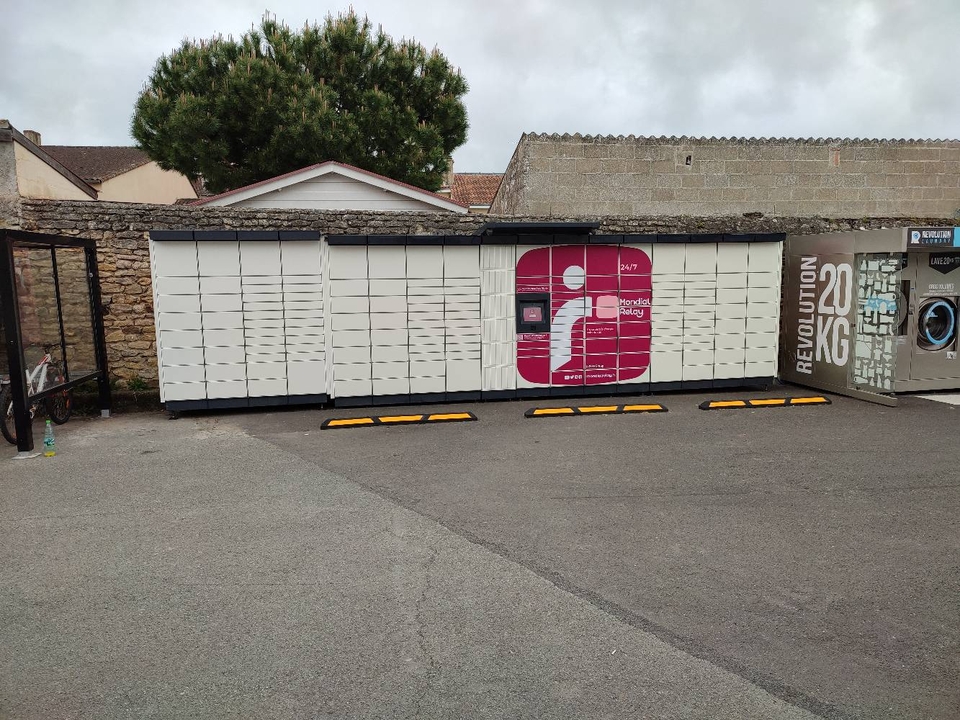 Locker 24/7 Intermarché Super, 1 Rue Emilien Fillon, 86160 Gençay