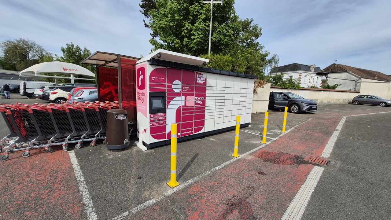 Locker Carrefour Market, 9 9 Rue du Pont aux Juifs, 28210 Nogent-le-Roi