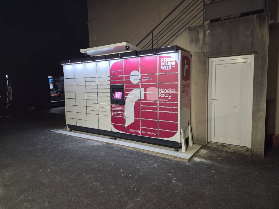 Locker 24/7 Mairie, 6 4 Place de la Mairie, 86410 Verrières