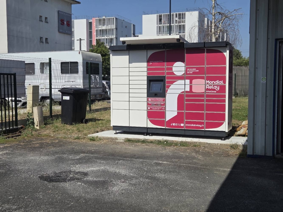 Locker O'Parebrise 33, 2 2 Rue Jean Cocteau, 33150 Cenon