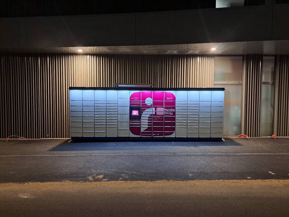 Locker 24/7 E.leclerc Centre Auto Clisson, 3 Rue des Malifestes, 44190 Clisson