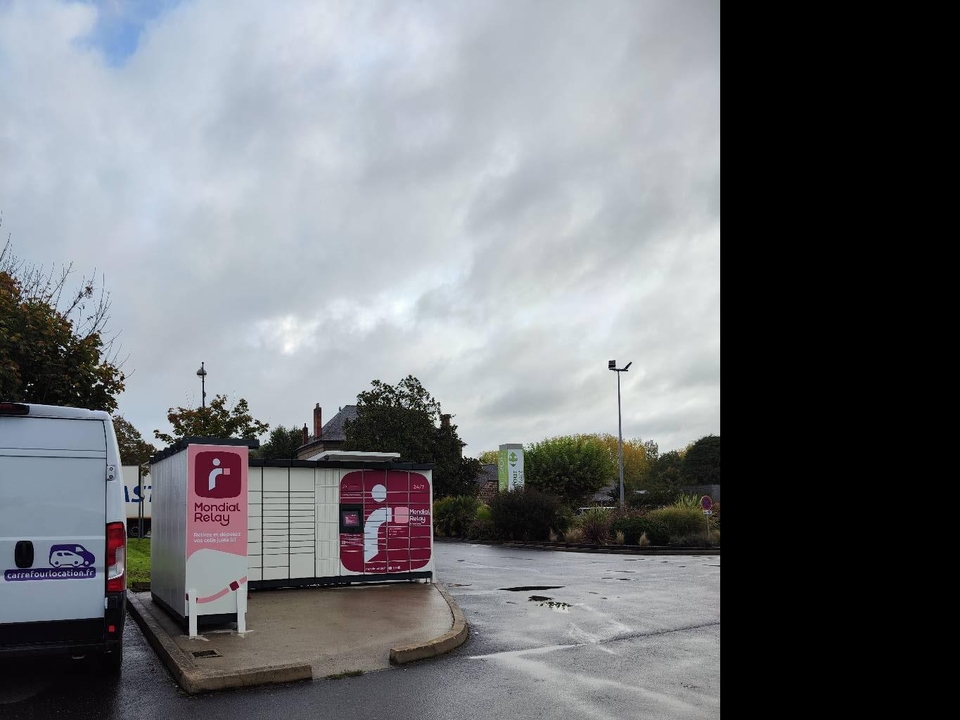 Locker 24/7 Carrefour Varetz, 33 33 Avenue du 11 Novembre, 19240 Varetz