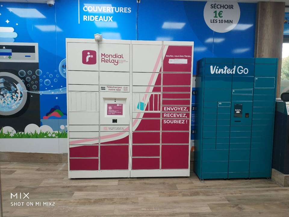 Locker Laverie Automatique 93200 Saint-Denis, 21 14 Rue Paul Eluard, 93200 Saint-Denis