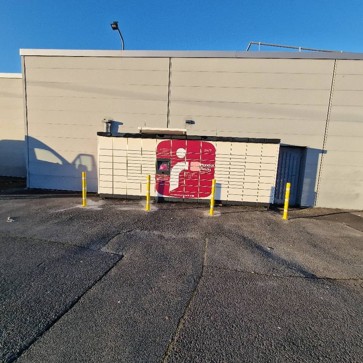 Locker 24/7 Carrefour Pauillac, 29 25 Rue du Maquis de Vignes Oudides, 33250 Pauillac