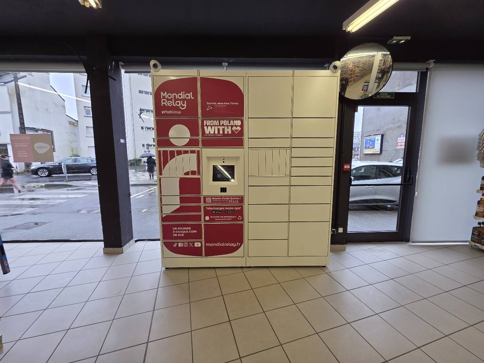 Locker Casino Shop, 47 47 Boulevard de la Paix, 56000 Vannes