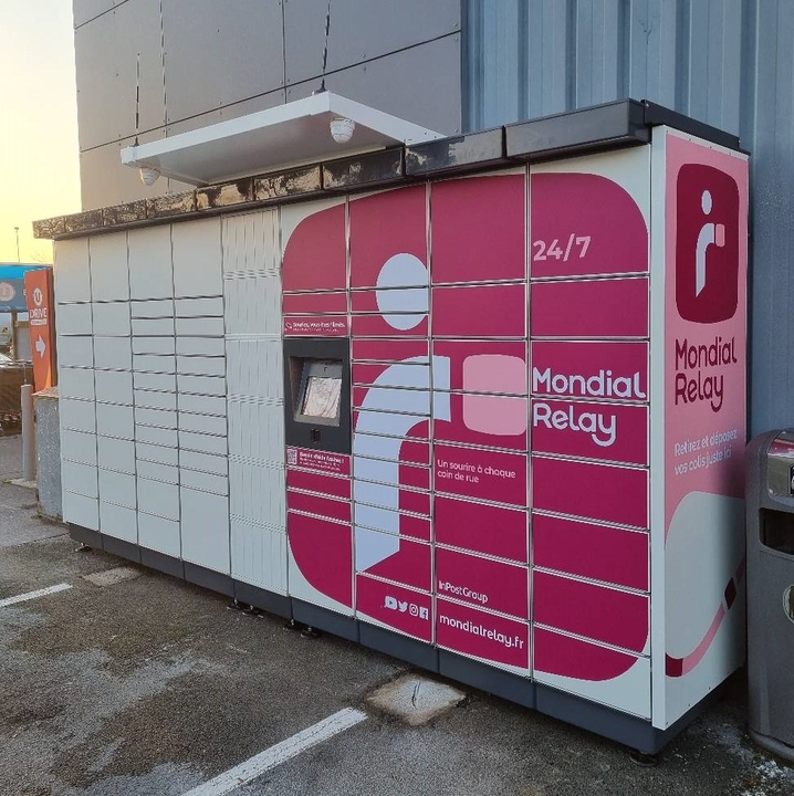 Locker 24/7 Super U St Georges, 68 68 Avenue du Maréchal Juin, 17110 Saint-Georges-de-Didonne