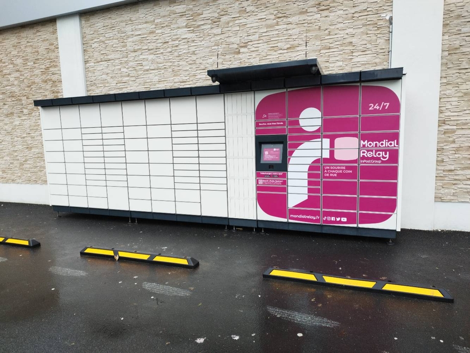 Locker 24/7 Lidl Route de Geneve 01130 Nantua, 23 23 Route de Genève, 01130 Nantua