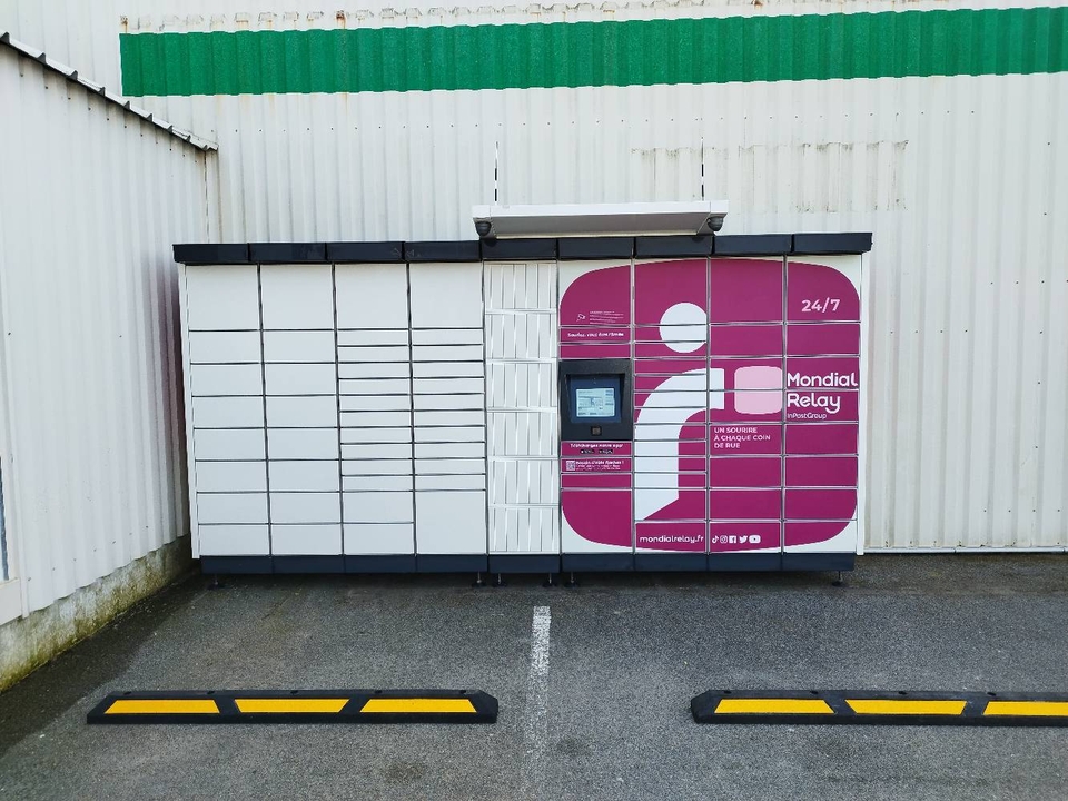 Locker 24/7 Terrena Chaume en Retz, 29 Zone d'activité Zone du Butai, 44320 Chaumes-en-Retz