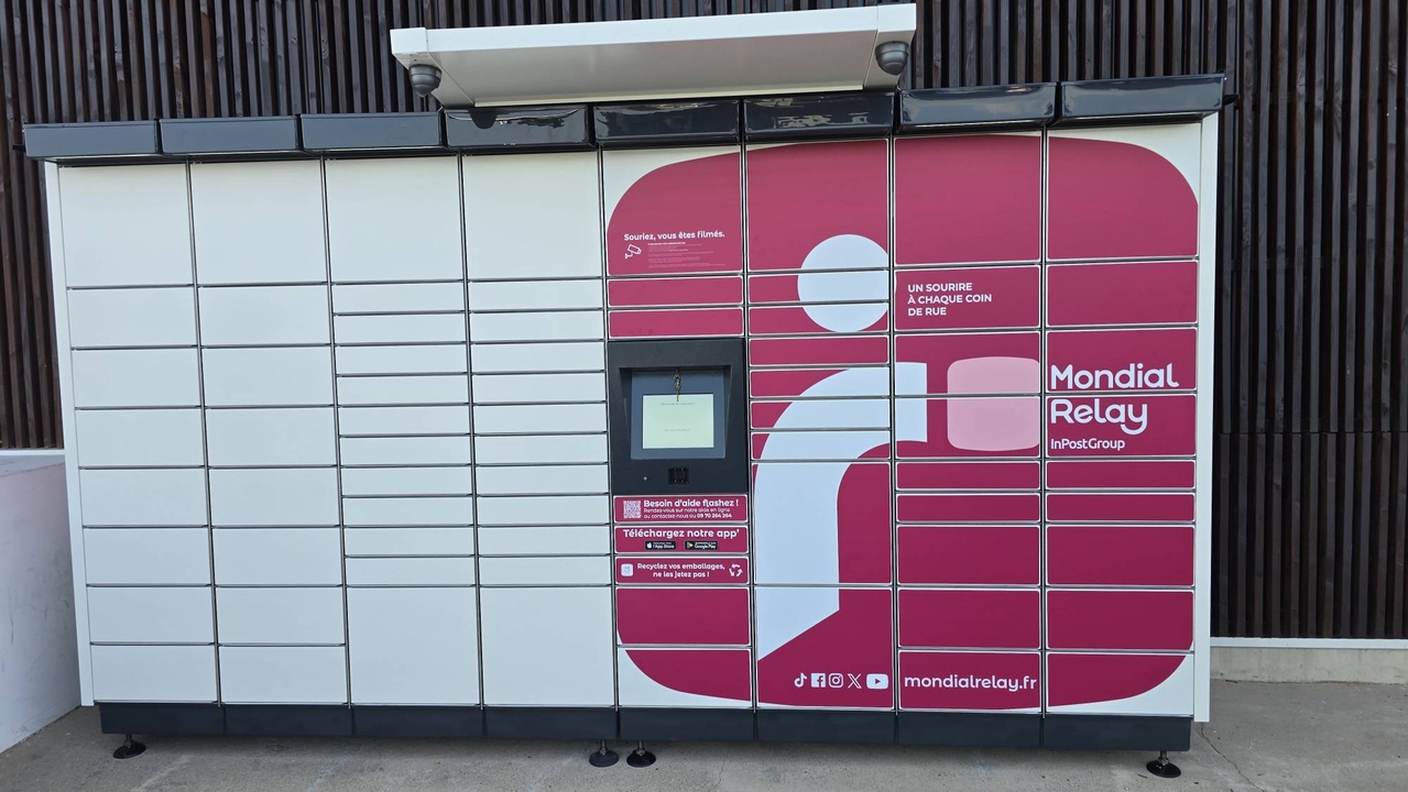 Locker 24/7 Mondial Tissus, 157 157 Avenue Adrien Planté, 64300 Orthez