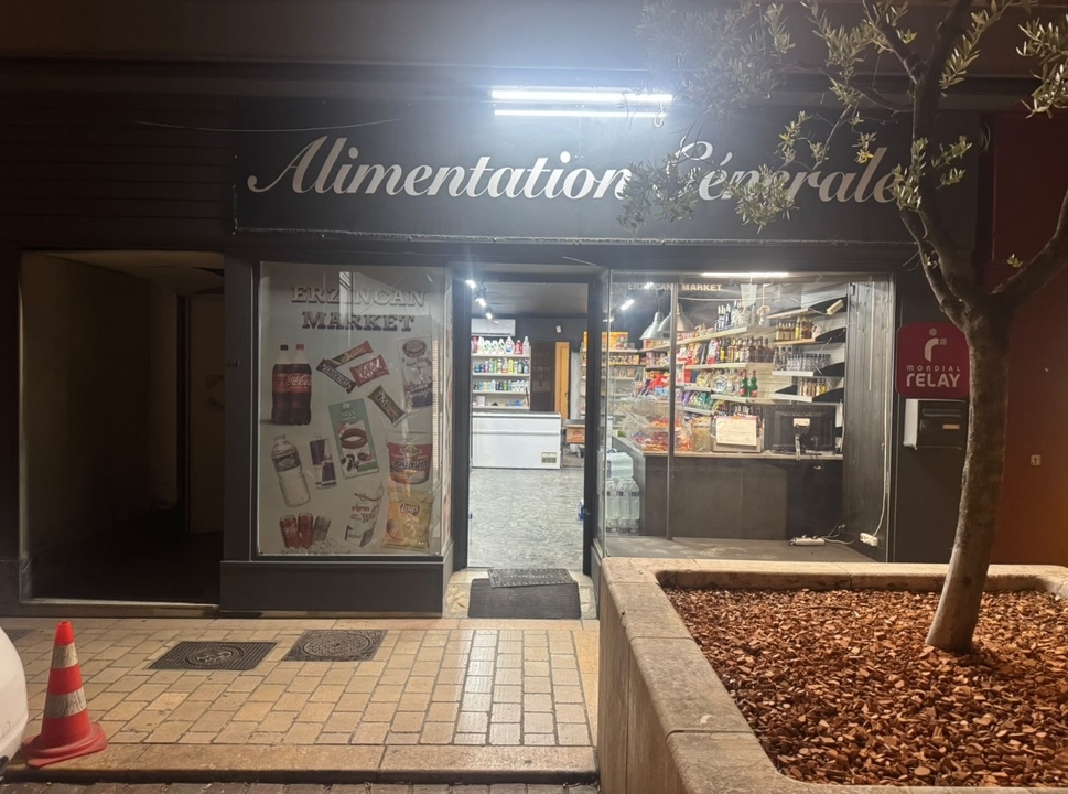 Mk Shop, 64 Avenue Jean Jaurès, 13700 Marignane