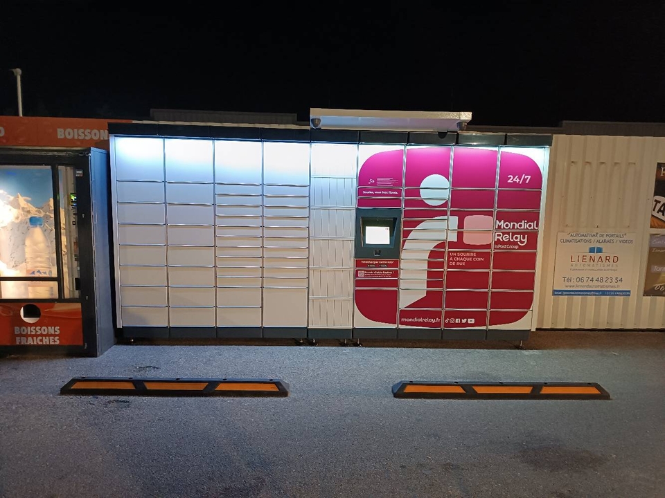 Locker 24/7 STATION LAVAGE INT, 10 Traverse de Roumette, 13570 Barbentane