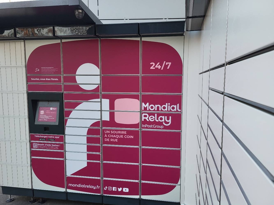 Locker 24/7 Intermarche 78760 Jouars-Pontchartrain, 4a 4 Rue des Artisans, 78760 Jouars-Pontchartrain