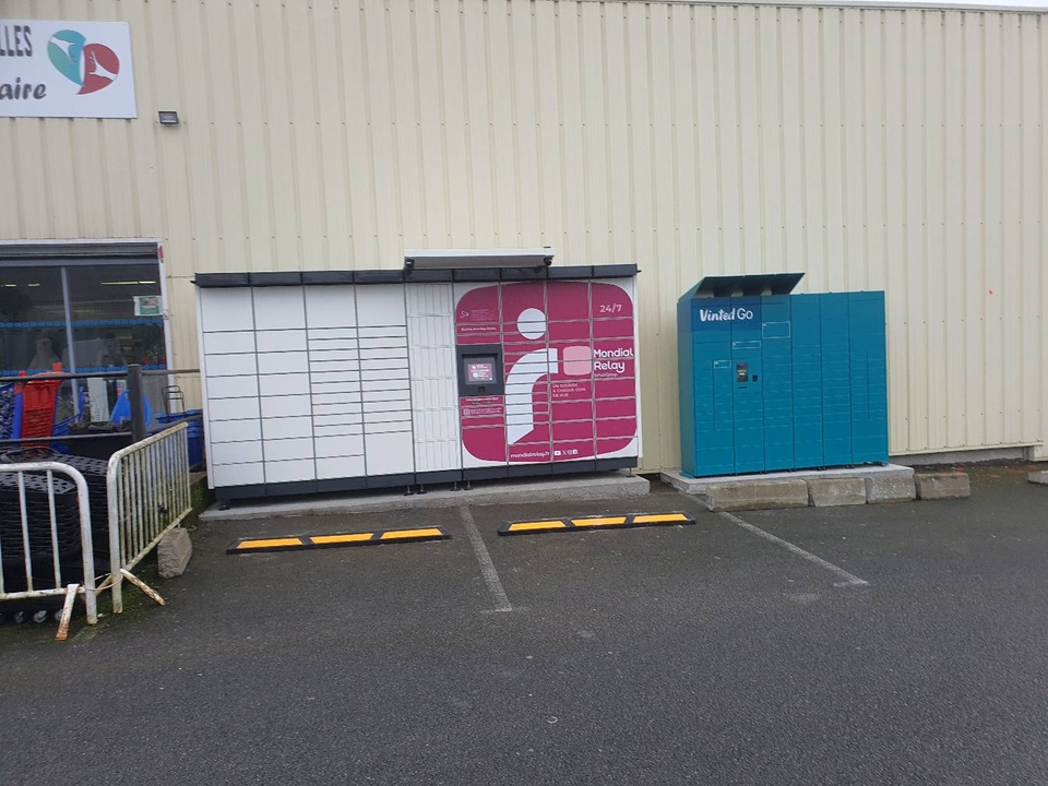 Locker 24/7 Asso Essentielles Gallieres Blois, 38 38 Rue des Gallières, 41000 Blois