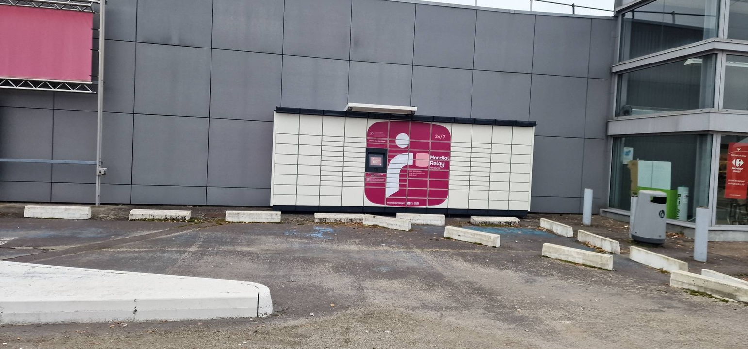 Locker 24/7 Carrefour Market 27380 Fleury-sur-Andelle, 3 La Vallee de Vandrimare, 27380 Fleury-sur-Andelle