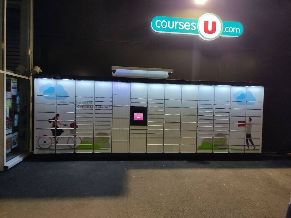 Locker 24/7 U Express la Bazog, 11 11 Avenue du Mans, 72650 La Bazoge