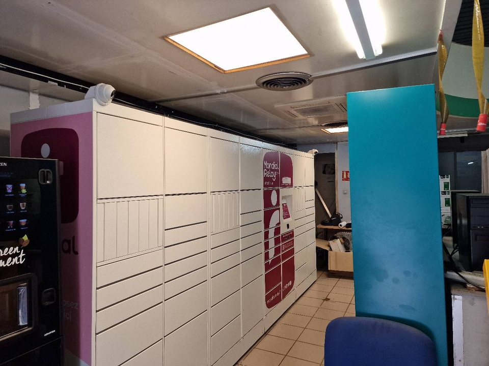 Locker Cybercafé rue de Lyon Marseille, 393 393 Rue de Lyon, 13015 Marseille