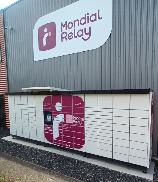 Locker 24/7 Mondial Relay 69630 Chaponost, 1 1 Route du Dôme, 69630 Chaponost