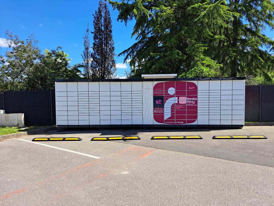 Locker 24/7 Carrefour les Lucs sur Boulogne, 1 Rond-Point de la Vendée, 85170 Les Lucs-sur-Boulogne
