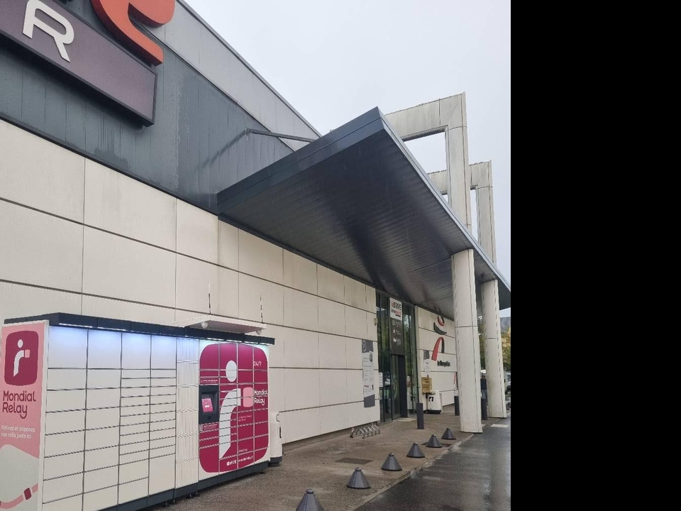Locker 24/7 Intermarche 77260, Rn 3 - Zone Industrielle De Hainault, 77260 Sept-Sorts