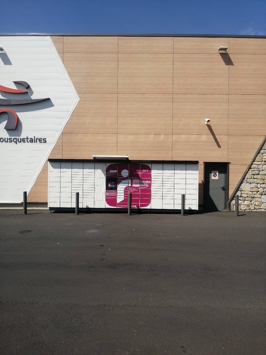 Locker 24/7 Intermarché SUPER Saint-Chély-d'Apcher, 25 Rue Roger Baffie, 48200 Saint-Chély-d'Apcher
