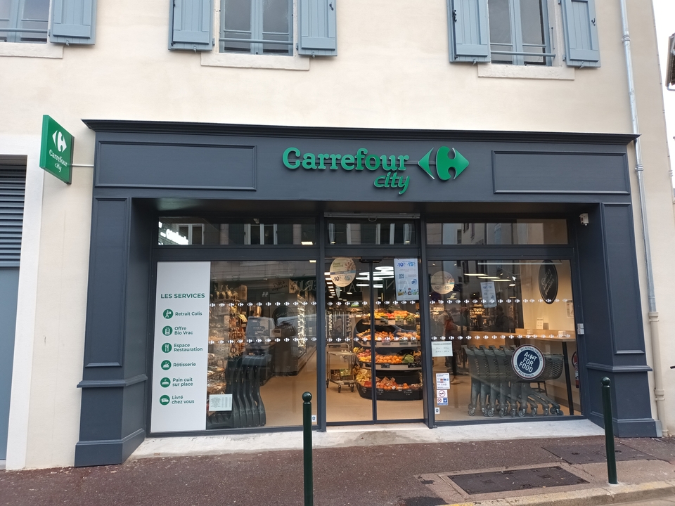 Carrefour City Castres, 3 Rue Camille Rabaud, 81100 Castres