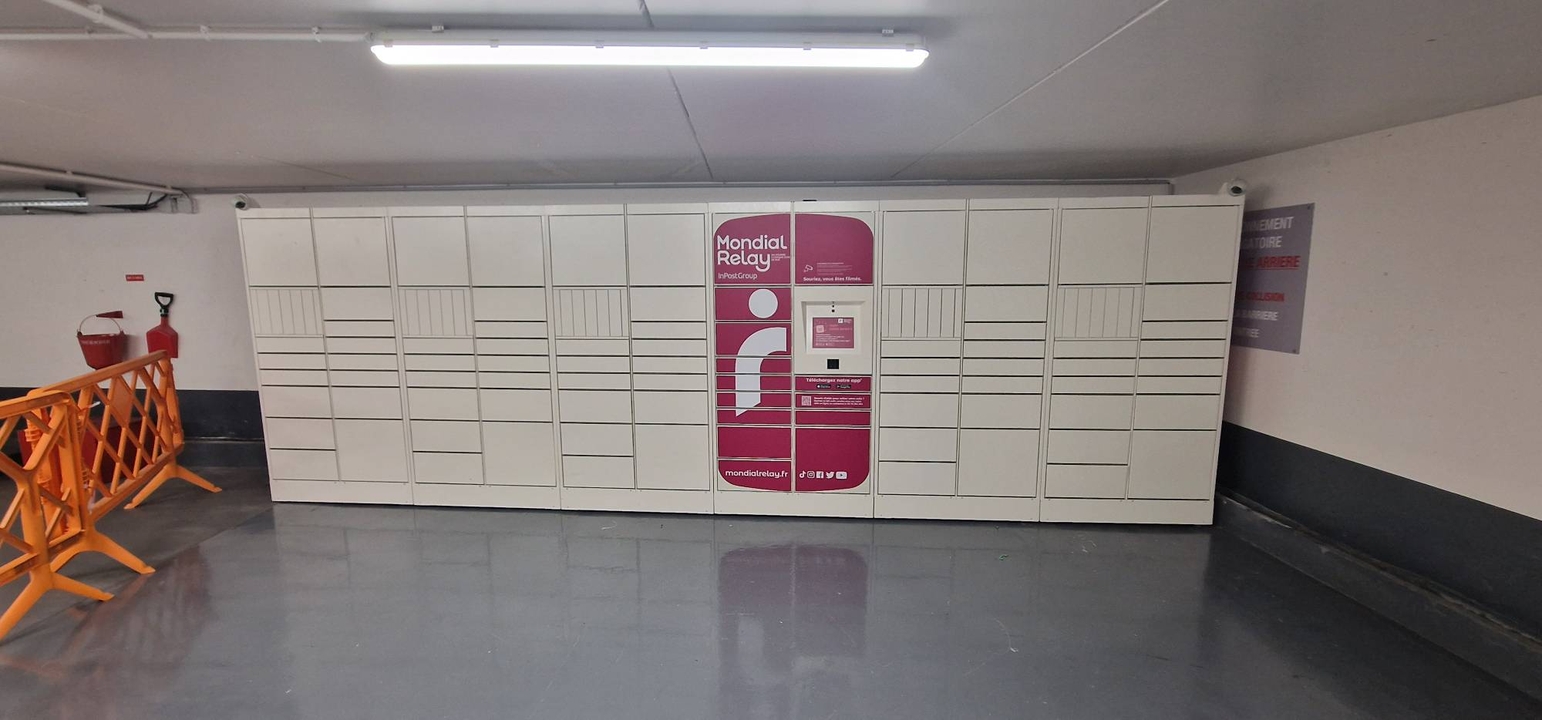 Locker 24/7 Nice Azur Parking Gorbella, 61 61 Boulevard Gorbella - Entrée du parking, 06100 Nice