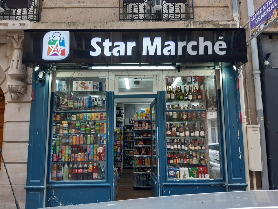 Star Marche, 5 Rue Auguste Bartholdi, 75015 Paris