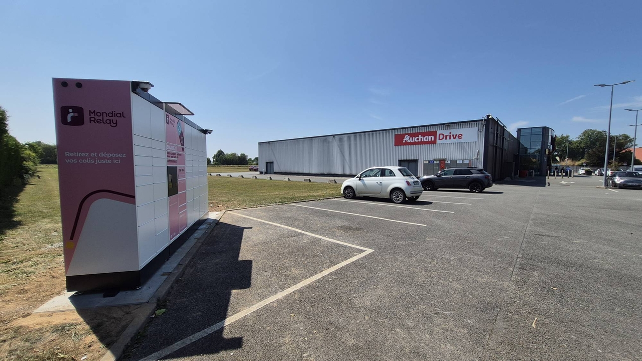 Locker 24/7 Auchan, 34 34 Route Nationale 43, 62610 Autingues