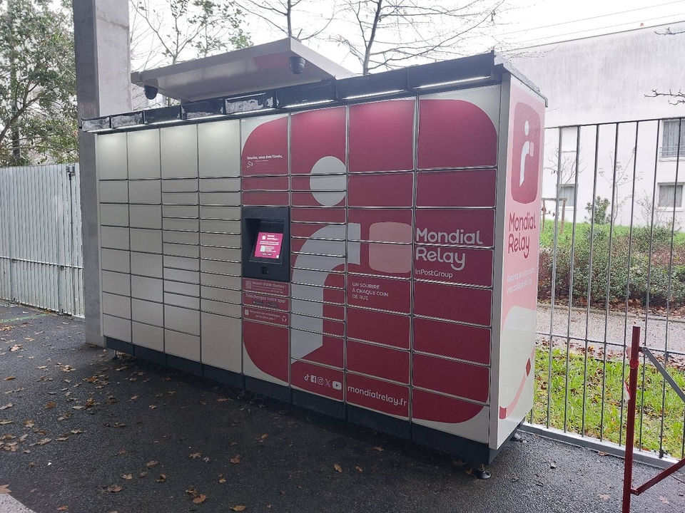 Locker 24/7 Metpark Secheries, 13 13 Allée de Francs, 33130 Bègles