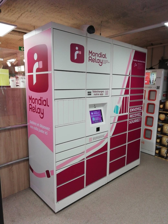Locker Carrefour Market 78000 Versailles, 4 Rue de l'École des Postes, 78000 Versailles