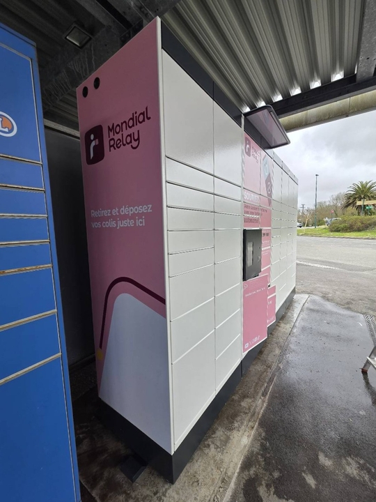 Locker 24/7 E.Leclerc Station Service, 13 13 Boulevard Pierre Mendès France, 29160 Crozon