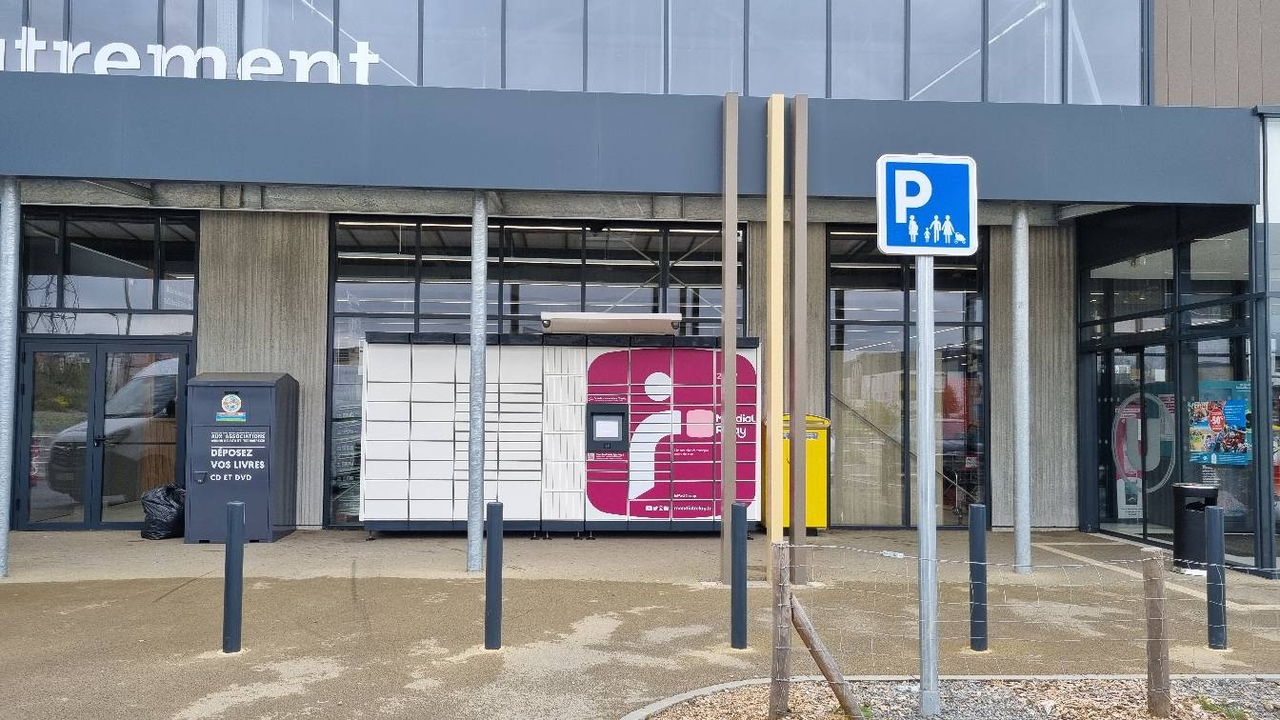 Locker 24/7 Super U le Rheu, Avenue des Acquêts, 35650 Le Rheu