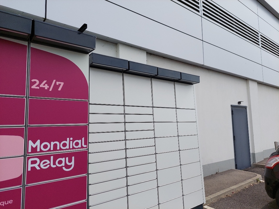 Locker Lidl Levassor 91630 Mar, Rue Panhard et Levassor, 91630 Marolles-en-Hurepoix