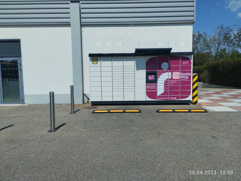 Locker 24/7 Lidl Roquemaure, 266 4 Impasse des Bleuets, 30150 Roquemaure