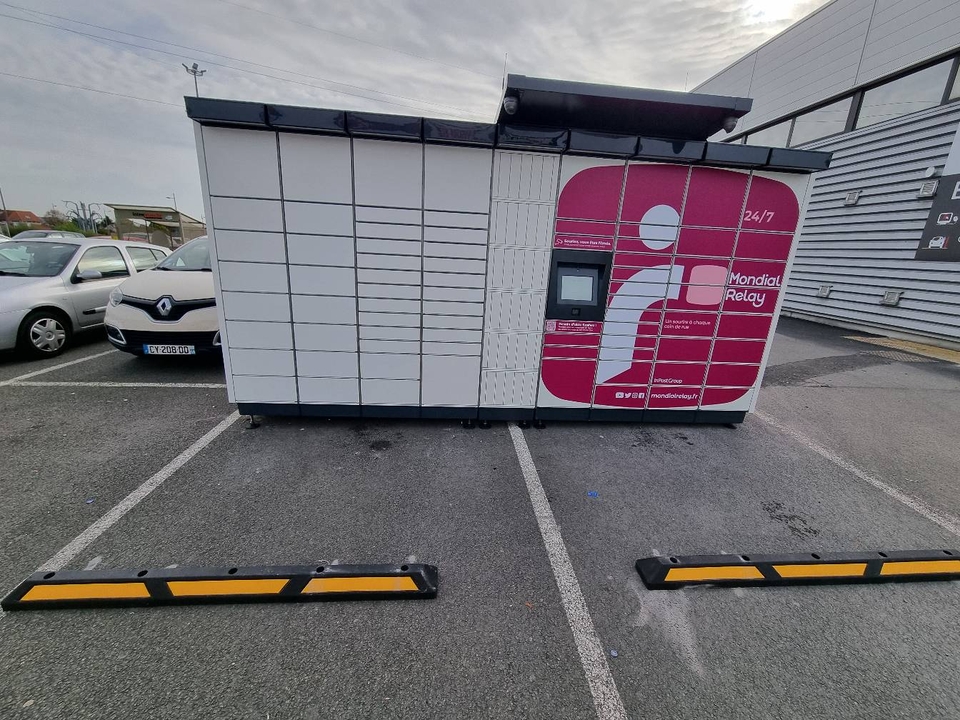 Locker 24/7 Intermarche Mericourt, Avenue du 10 mars, 62680 Méricourt