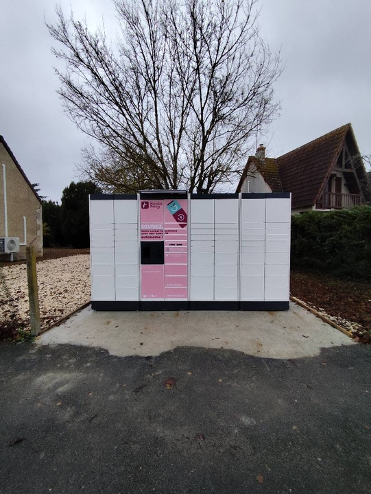 Locker 24/7 Parking TROUY, 23 16 Rue du 19 Mars 1962, 18570 Trouy