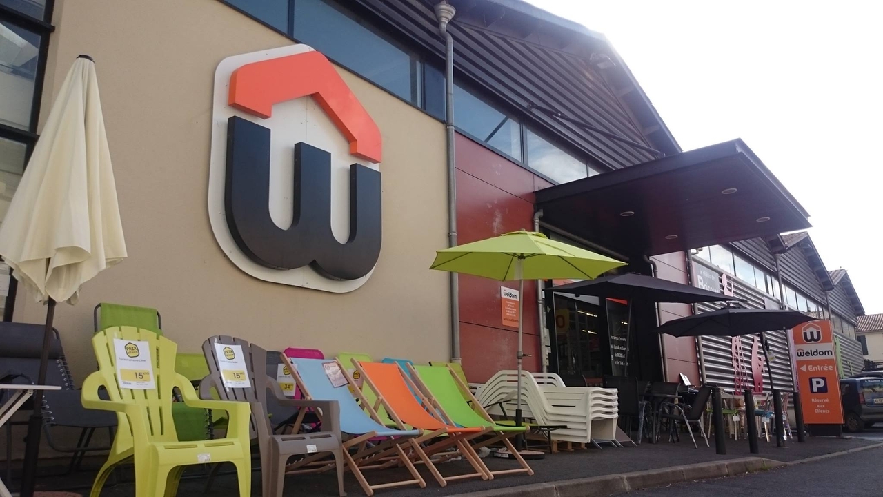 Weldom, 15 Place Pierre Orus, 33350 Castillon-La-Bataille