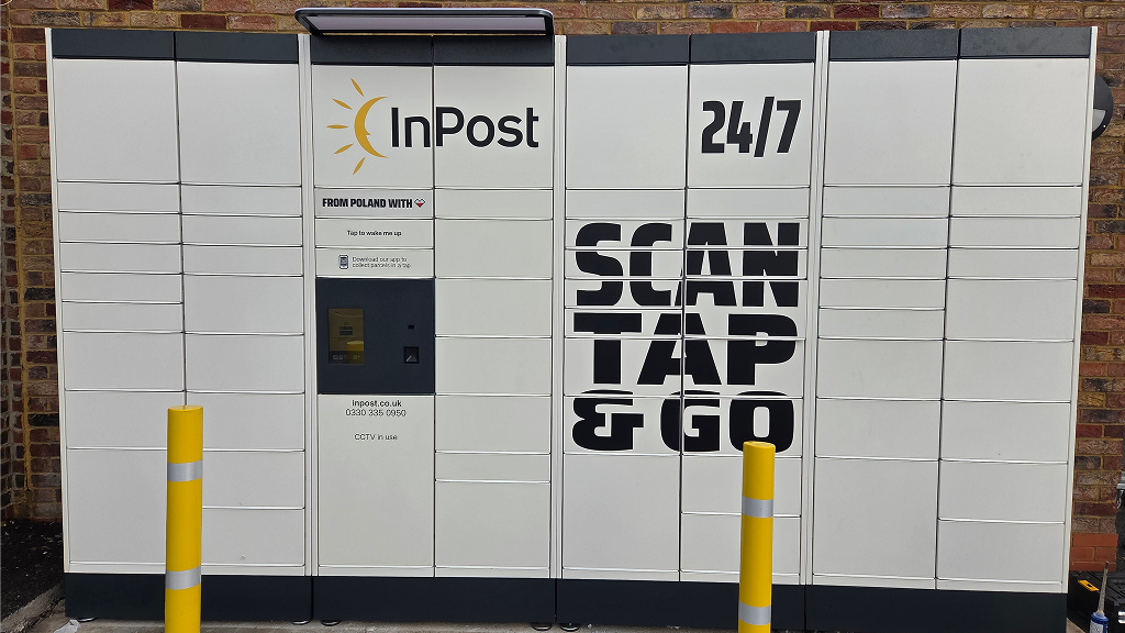 InPost's photo of the locker: InPost UK00192598