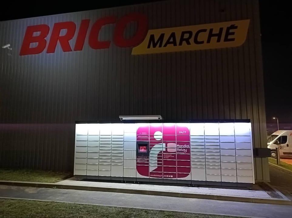Locker 24/7 Bricomarche St Pourcain, 1 Route de Loriges, 03500 Saint-Pourçain-sur-Sioule