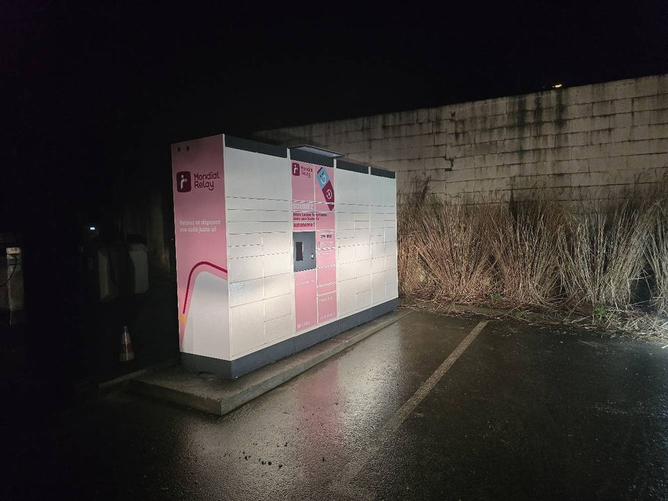 Locker 24/7 Super U Station Service, 35 35 Rue du Général Quinivet, 56300 Pontivy