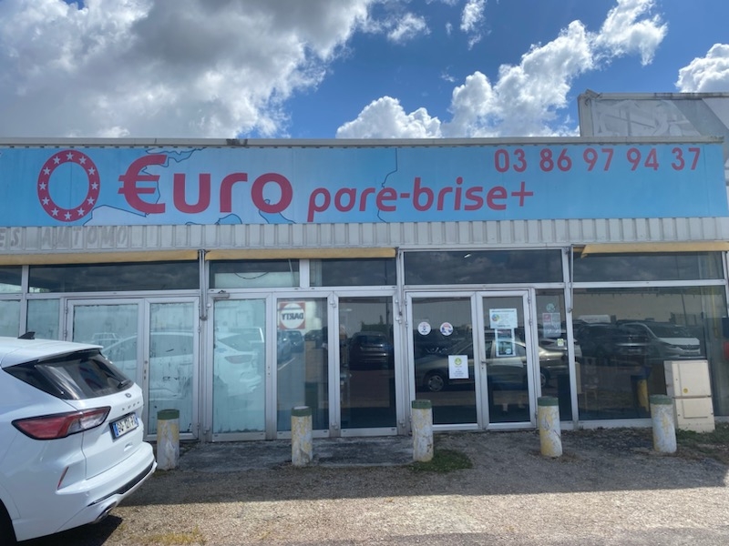 Euro Pare Brise +, 8 Place de l'Europe, 89100 Saint-Clément