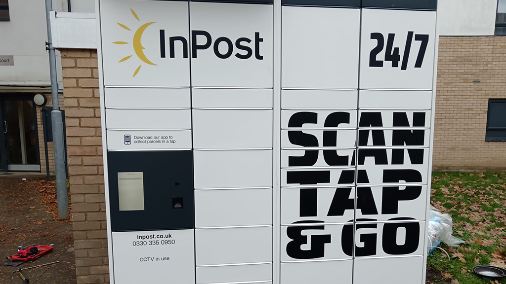 InPost's photo of the locker: InPost UK00281672
