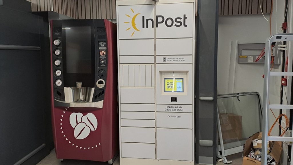 Фото поштомата від InPost: InPost UK00267635