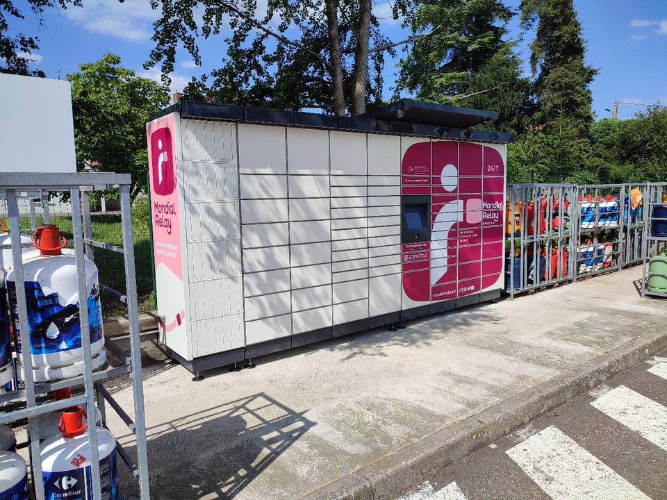 Locker 24/7 Carrefour Contact Favernay, 4 Rue Volta, 70160 Faverney