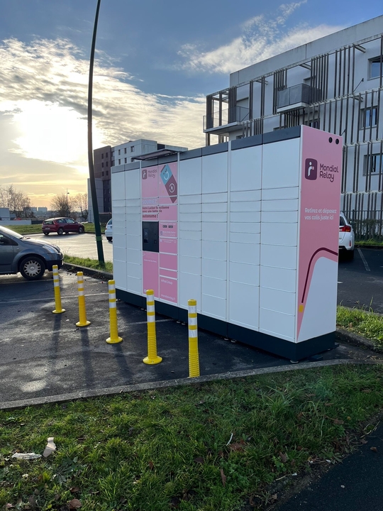 Locker 24/7 Mairie 62223 St Laurent de Blangy, 11 11 Rue de Cheverny, 62223 Saint-Laurent-Blangy