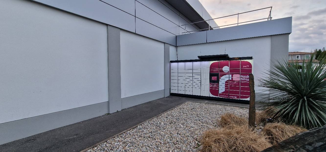 Locker 24/7 Lidl Pancras 30130 Pont-Saint-Esprit, 985 Lidl, 30130 Pont-Saint-Esprit, France, 30130 Pont-Saint-Esprit