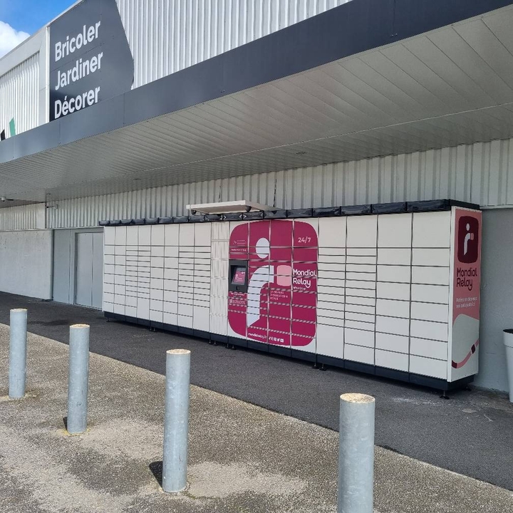 Locker 24/7 Weldom 03400 Yzeure, 170 170 Route de Lyon, 03400 Yzeure